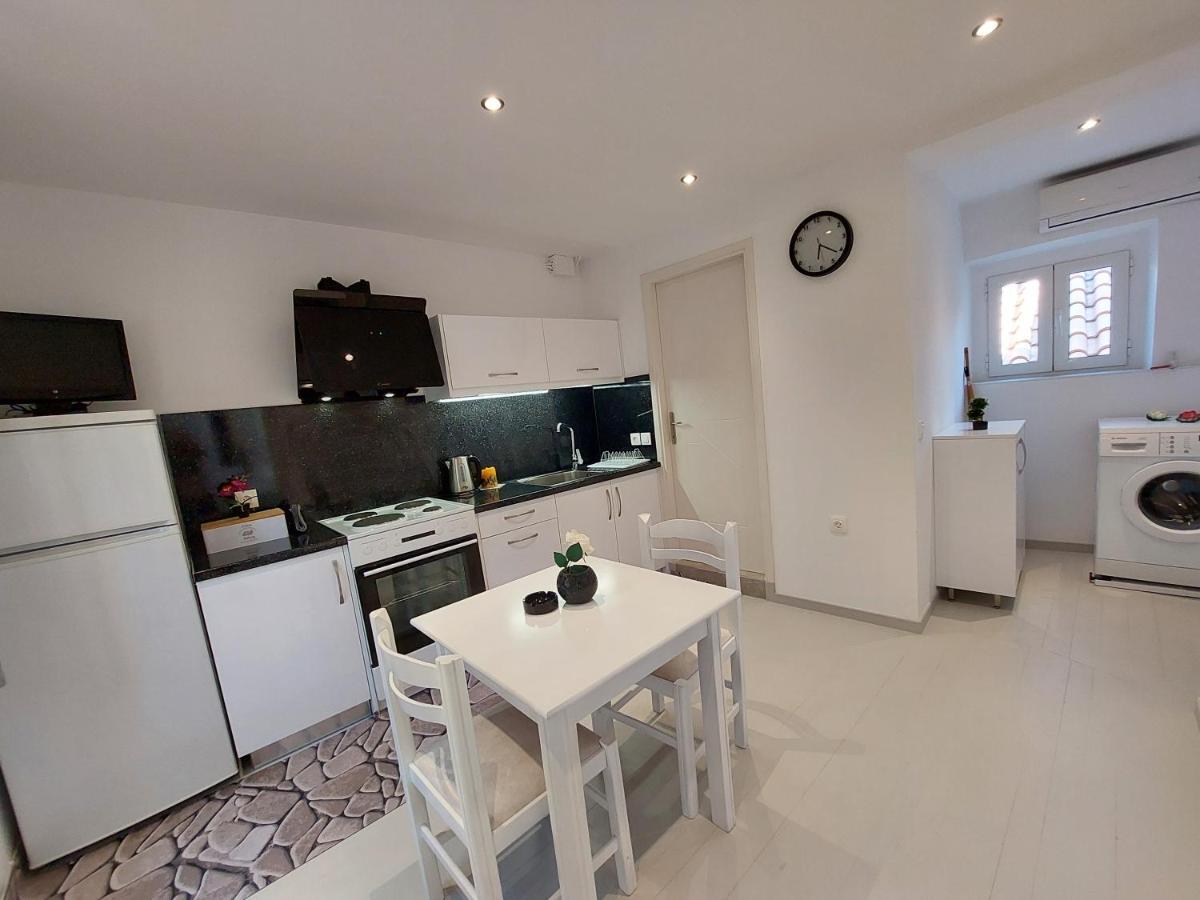 דירות Corfu  Akis Luxury Flat מראה חיצוני תמונה